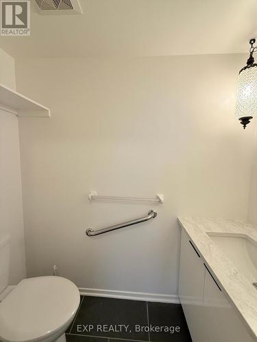 2207 - 470 Laurier Avenue W, Ottawa, ON - Indoor Photo Showing Bathroom