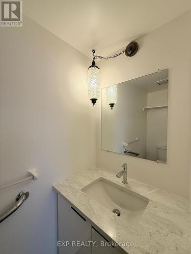 2207 - 470 Laurier Avenue W, Ottawa, ON - Indoor Photo Showing Bathroom