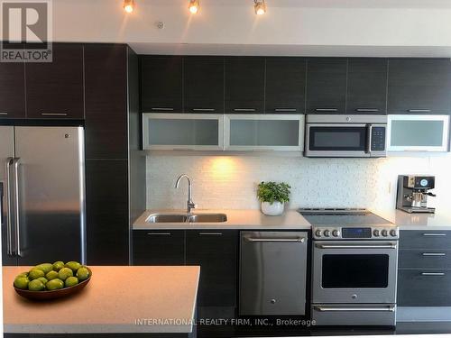 6805 - 388 Yonge Street, Toronto, ON - Indoor Photo Showing Kitchen With Stainless Steel Kitchen With Double Sink With Upgraded Kitchen