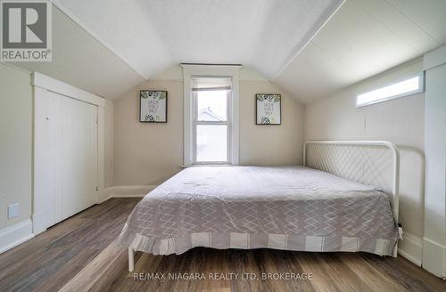 3791 Keller Street, Niagara Falls (223 - Chippawa), ON - Indoor Photo Showing Bedroom