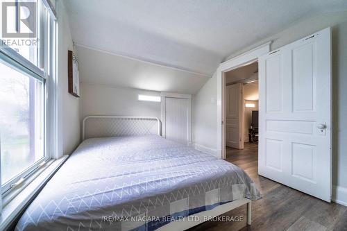 3791 Keller Street, Niagara Falls (223 - Chippawa), ON - Indoor Photo Showing Bedroom