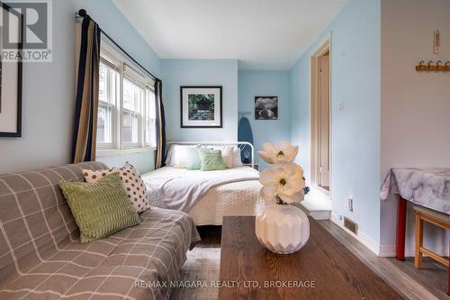 3791 Keller Street, Niagara Falls (223 - Chippawa), ON - Indoor Photo Showing Bedroom