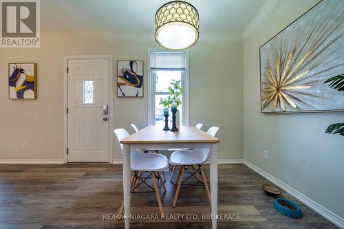 3791 Keller Street, Niagara Falls (223 - Chippawa), ON - Indoor Photo Showing Dining Room