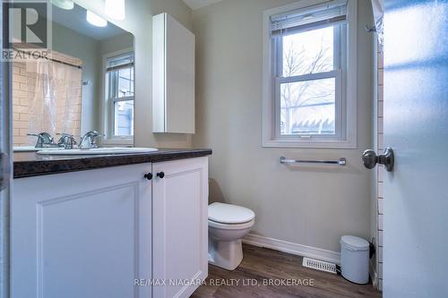 3791 Keller Street, Niagara Falls (223 - Chippawa), ON - Indoor Photo Showing Bathroom