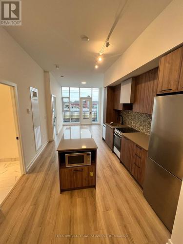 108 - 10 Lagerfeld Drive, Brampton, ON - Indoor Photo Showing Kitchen