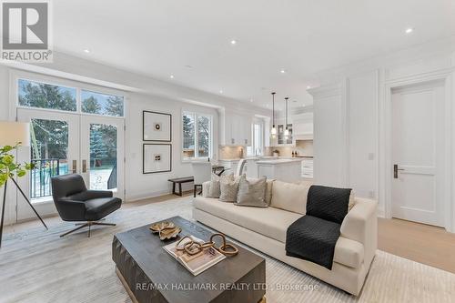 42 Agar Crescent, Toronto, ON - Indoor Photo Showing Living Room