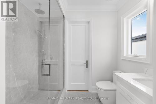 42 Agar Crescent, Toronto, ON - Indoor Photo Showing Bathroom