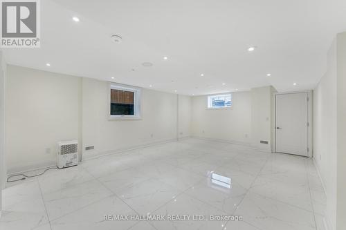 42 Agar Crescent, Toronto, ON - Indoor