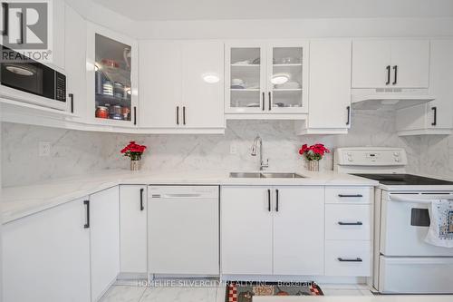 63 Olympia Crescent, Brampton, ON - Indoor Photo Showing Kitchen