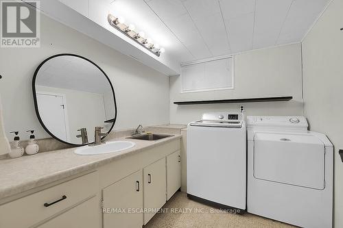 4299 East Avenue, Lincoln, ON - Indoor Photo Showing Laundry Room