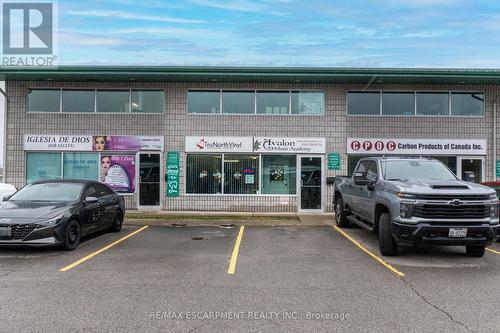 2 - 45 Dalkeith Drive, Brantford, ON 