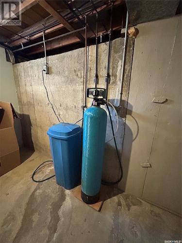 218 King Street, Quinton, SK - Indoor Photo Showing Basement