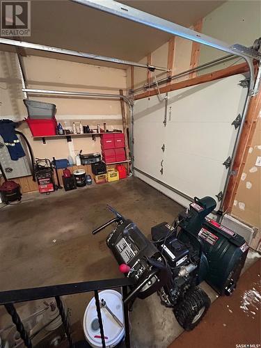 218 King Street, Quinton, SK - Indoor Photo Showing Garage