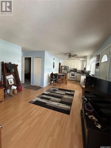 218 King Street, Quinton, SK - Indoor