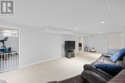 1197 Thomas Drive, Sarnia, ON - Indoor