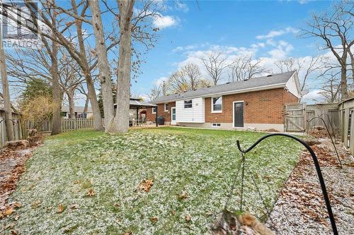 1197 Thomas Drive, Sarnia, ON - Outdoor