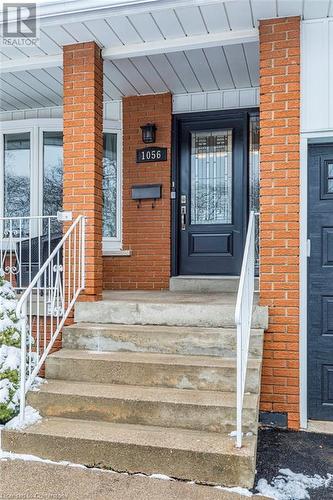 1056 Dowland Crescent, Burlington, ON - Outdoor