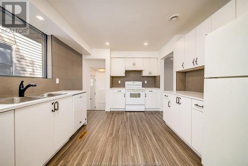 1172 Goyeau Street, Windsor, ON - Indoor Photo Showing Kitchen With Double Sink