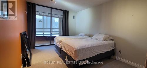 1606 - 77 Carlton Street, Toronto, ON - Indoor Photo Showing Bedroom