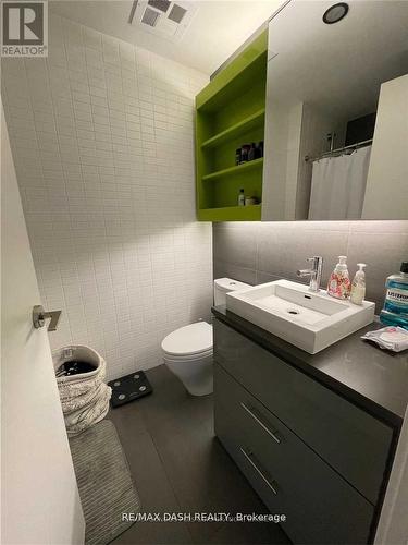 1208 - 51 Trolley Crescent, Toronto, ON - Indoor Photo Showing Bathroom