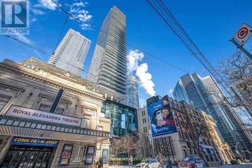 1702 - 224 King Street W, Toronto, ON - Outdoor