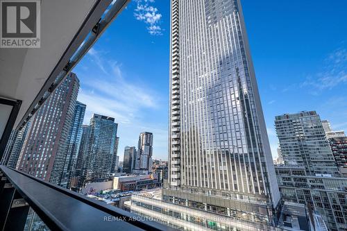 1702 - 224 King Street W, Toronto, ON - Outdoor With Balcony