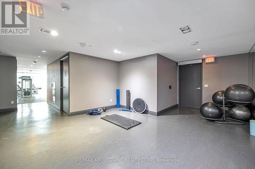 1702 - 224 King Street W, Toronto, ON - Indoor