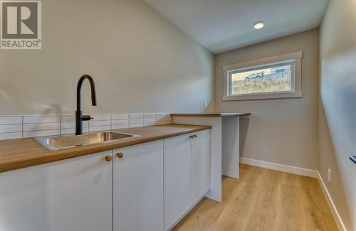 1027 Mount Burnham Road, Vernon, BC - Indoor