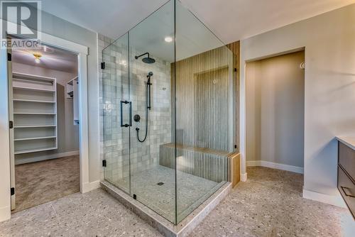 1027 Mount Burnham Road, Vernon, BC - Indoor Photo Showing Bathroom