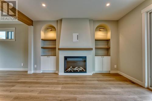 1027 Mount Burnham Road, Vernon, BC - Indoor Photo Showing Other Room With Fireplace