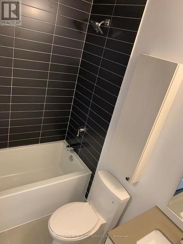 707 - 2799 Kingston Road, Toronto, ON - Indoor Photo Showing Bathroom