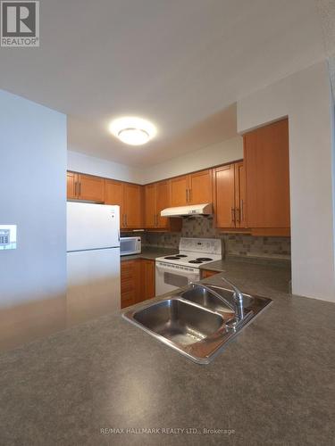 2201 - 61 Town Centre Court, Toronto, ON - Indoor Photo Showing Kitchen With Double Sink