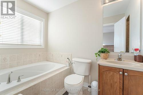 29 Calm Waters Crescent, Brampton, ON - Indoor Photo Showing Bathroom