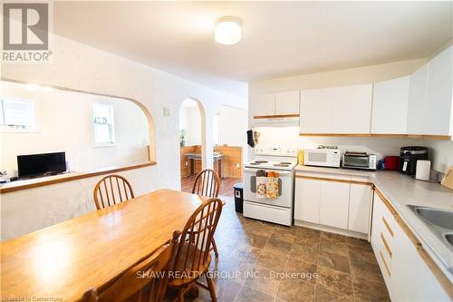 1111 Beattie Street, North Bay, ON - Indoor Photo Showing Kitchen With Double Sink