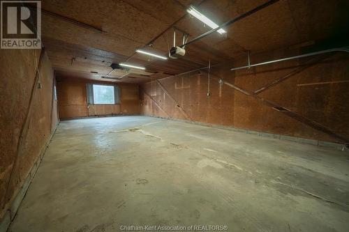 21928 Charing Cross Road, Chatham, ON - Indoor Photo Showing Garage