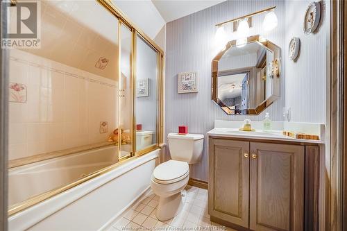 13018 Riverside Drive, Tecumseh, ON - Indoor Photo Showing Bathroom