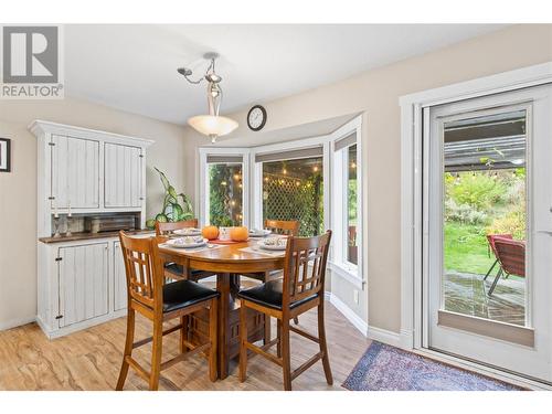 801 20 Street Ne Unit# 36, Salmon Arm, BC - Indoor Photo Showing Dining Room