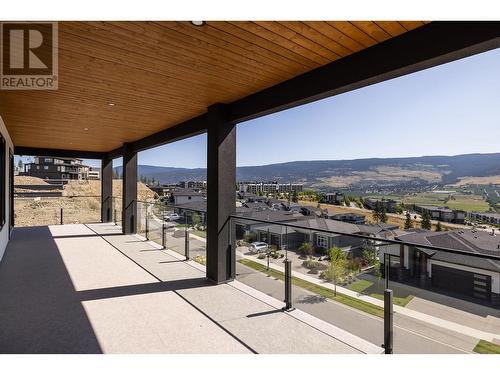 709 Carleton Street, Kelowna, BC - Outdoor With View With Exterior