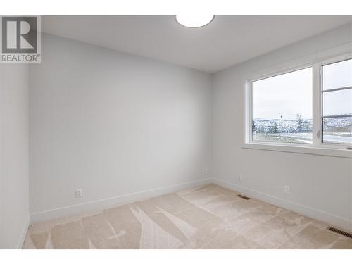 2nd upstairs bedroom - 789 Carleton Street, Kelowna, BC - Indoor Photo Showing Other Room