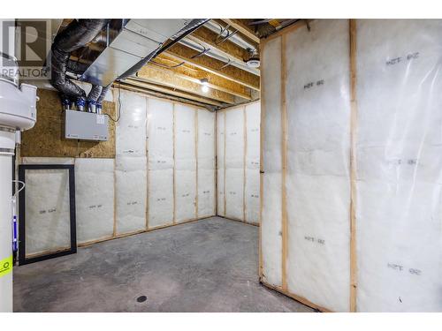 Mechanical/storage - 789 Carleton Street, Kelowna, BC - Indoor Photo Showing Basement