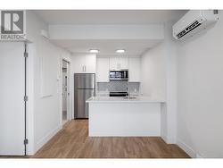 Suite Kitchen - 