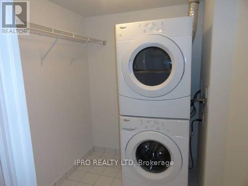 312 - 35 Bastion Street, Toronto, ON - Indoor Photo Showing Laundry Room