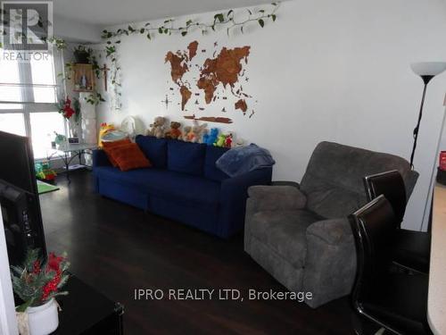 312 - 35 Bastion Street, Toronto, ON - Indoor Photo Showing Living Room