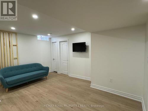 35 Vettese Court, Markham, ON - Indoor Photo Showing Other Room