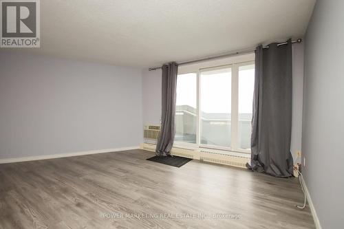 1604 - 1081 Ambleside Drive, Ottawa, ON - Indoor Photo Showing Other Room