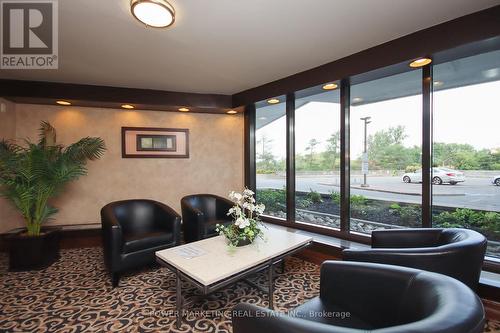 1604 - 1081 Ambleside Drive, Ottawa, ON - Indoor Photo Showing Living Room