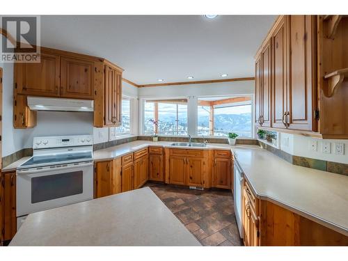 120 Panorama Ridge Road, Penticton, BC - Indoor Photo Showing Kitchen