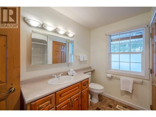 120 Panorama Ridge Road, Penticton, BC - Indoor Photo Showing Bathroom