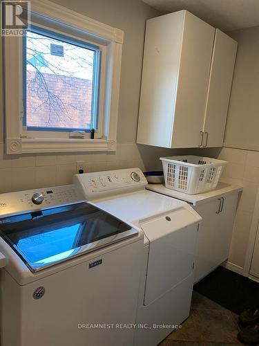 Main - 5959 Ladyburn Crescent, Mississauga, ON - Indoor Photo Showing Laundry Room