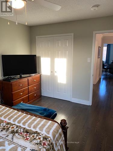 Main - 5959 Ladyburn Crescent, Mississauga, ON - Indoor Photo Showing Bedroom